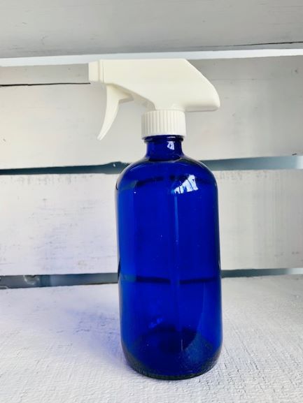 16 fl oz Glass Bottle with Spray Top