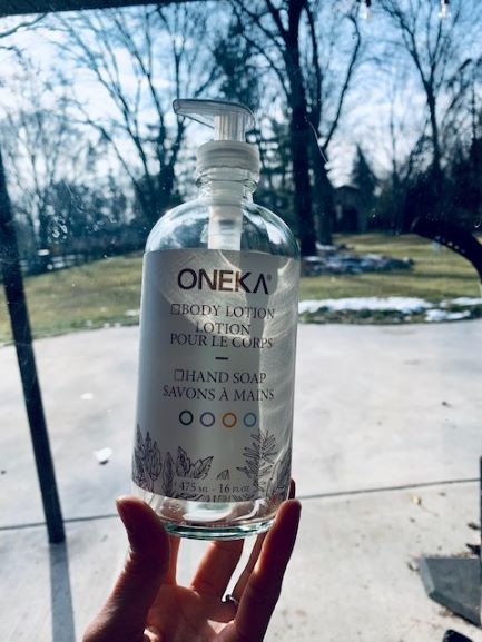 Hand & Body Lotion, Oneka